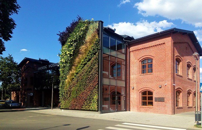 Śląskie: Nowe przystanki kolejowe w Koniecpolu i Wodzisławiu Śl.