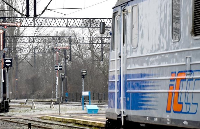 Od dziś 20 zł za wydanie biletu PKP IC w pociągu. „Lepiej planować podróż z wyprzedzeniem”