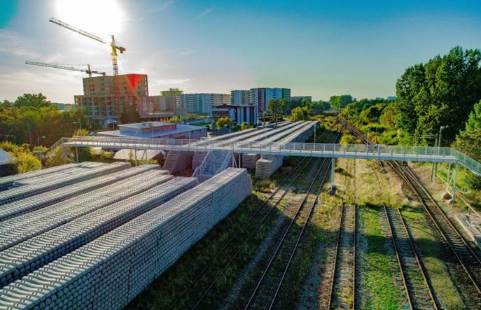 Wykonawca nawalił, nie pojadą do Walił
