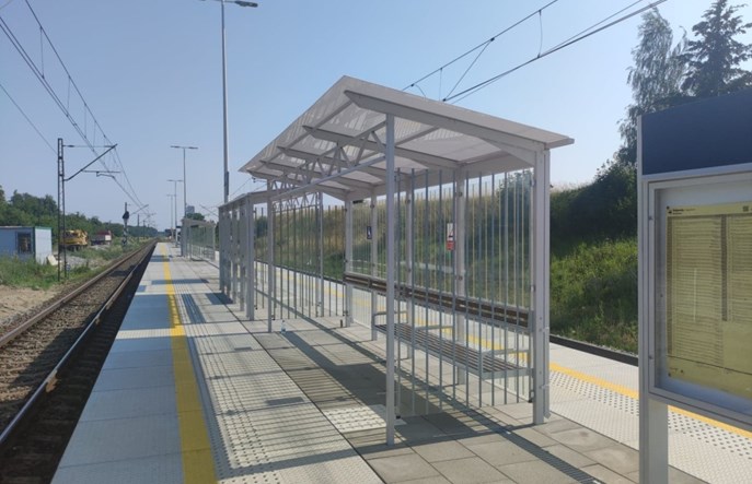 Łódzkie: Przystanek Wolbórka gotowy po przebudowie