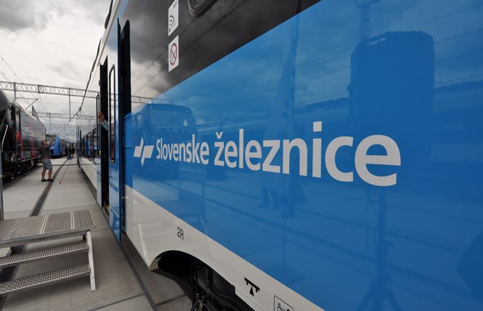 Koleje Słoweńskie kupią 20 bimodalnych pociągów. Szansa dla polskich zakładów