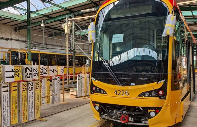 Warszawa: Krótki Hyundai z homologacją