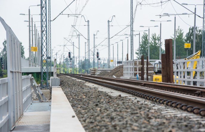 PLK jednak dostosuje perony na linii do Góry Kalwarii dla Flirtów KM 