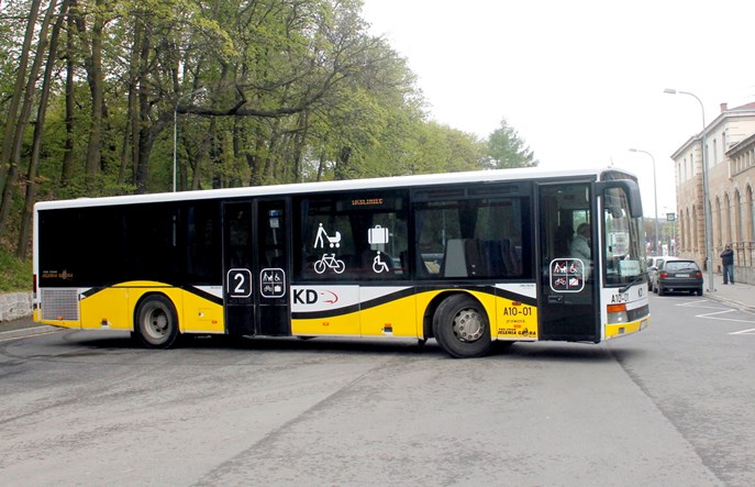 Autobusy Kolei Dolnośląskich dotrą do Lądka i Stronia od 5 września