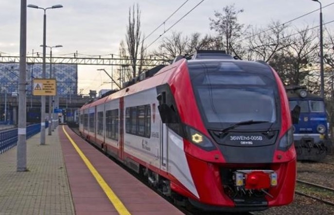 Koleje Wielkopolskie. Spalinowe Impulsy 2 z opcji dotrą w grudniu?