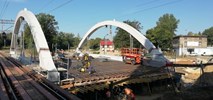 PLK: Nasuwanie nowego wiaduktu w Mikołowie. Zmiany w komunikacji