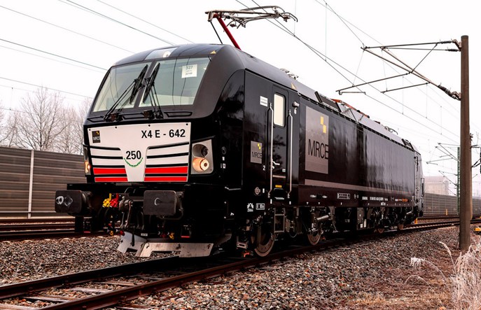 MRCE zamawia 14 lokomotyw Vectron MS 