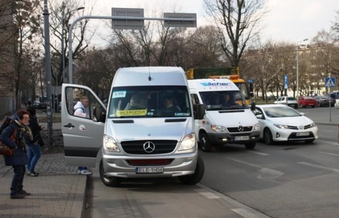 Łódzkie: Frekwencja w wojewódzkich autobusach rosła także w czasie pandemii