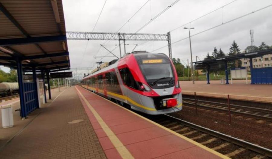 ŁKA sprawdziło frekwencje w pociągach do Torunia. Jest bilet zintegrowany dla Włocławka