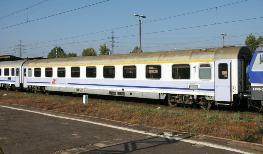 Ogromne zamówienie na naprawy wagonów Intercity dla Pesy Ogromne zamówienie na naprawy wagonów Intercity dla Pesy