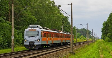 Zostały trzy miesiące, kuj.-pom. i PKM nie mają przewoźników