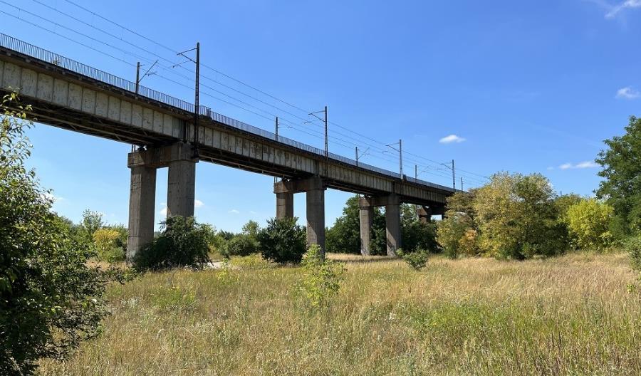 8 ofert na modernizację towarowej obwodnicy Poznania 8 ofert na modernizację towarowej obwodnicy Poznania