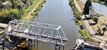 Nowy most kolejowy już nad Kanałem Żerańskim