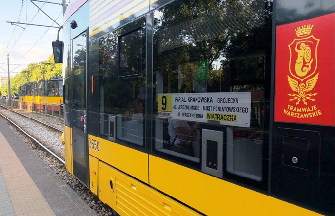 Pesa wymieni informację pasażerską w warszawskich Jazzach