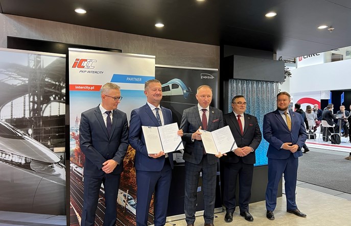 Innotrans 2022. Pesa z umową na P5 wagonów PKP Intercity