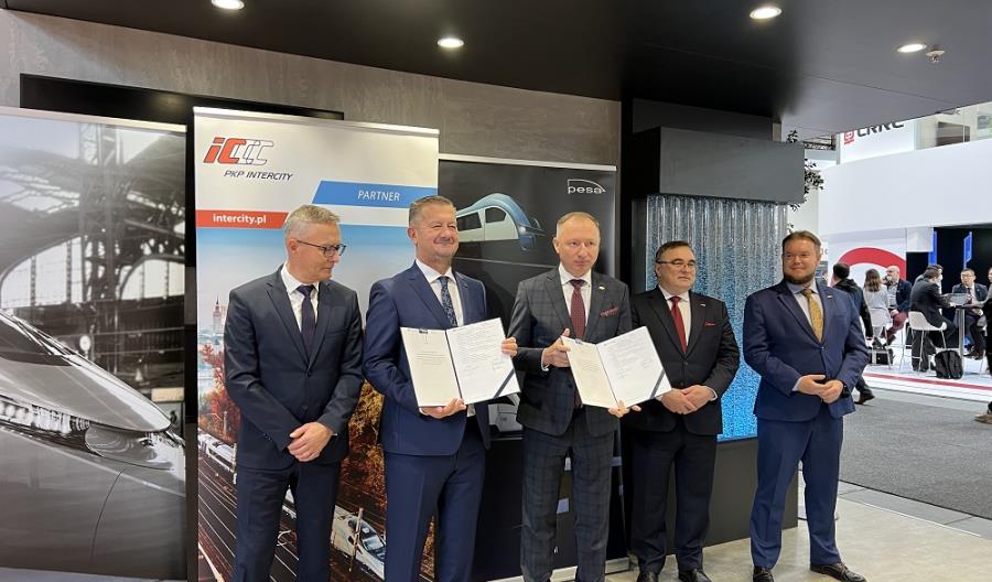 Innotrans 2022. Pesa z umową na P5 wagonów PKP Intercity Innotrans 2022. Pesa z umową na P5 wagonów PKP Intercity