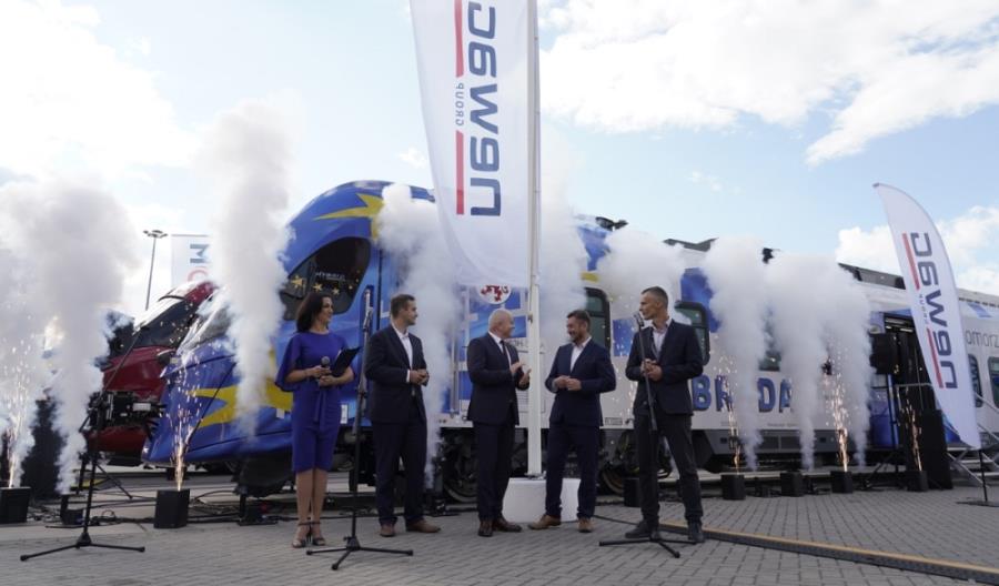 Innotrans 2022. Newag zaprezentował hybrydę z superkondensatorem Innotrans 2022. Newag zaprezentował hybrydę z superkondensatorem