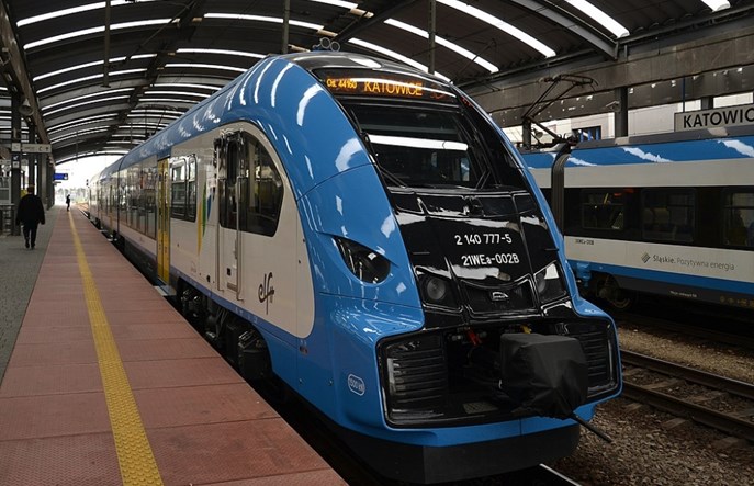 Śląskie: Nieco mniej pociągów do Rybnika i Raciborza w weekendy 