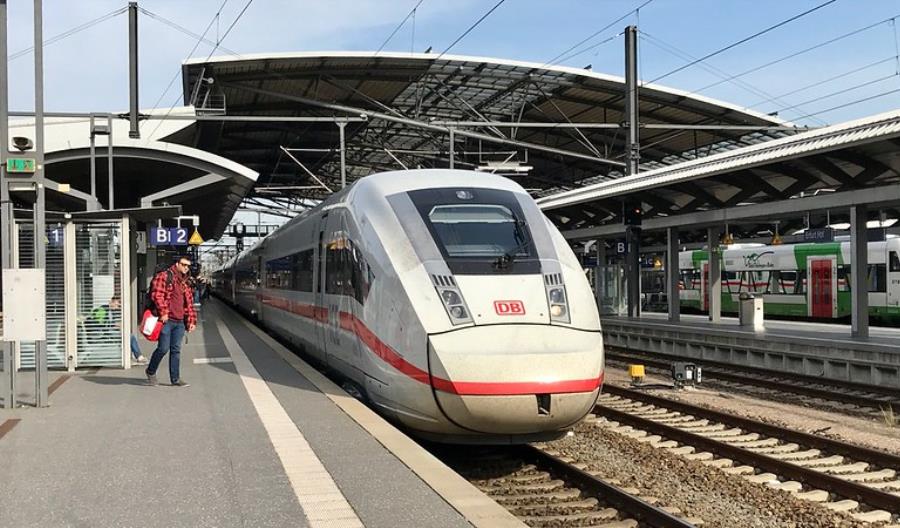 Problemy Polaków w 1. klasie Deutsche Bahn. Winny... system sprzedaży IC Problemy Polaków w 1. klasie Deutsche Bahn. Winny... system sprzedaży IC