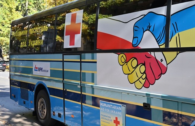 MPK Wrocław przekazało Ukrainie „medyczny autokar”