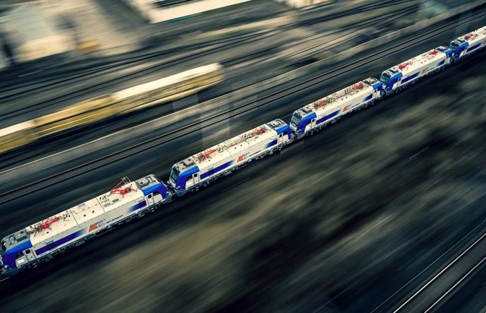 Newag kontra Pesa w przetargu na nowe lokomotywy PKP Intercity