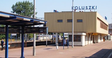 Budowa nowego dworca w Koluszkach ruszy pół roku później 