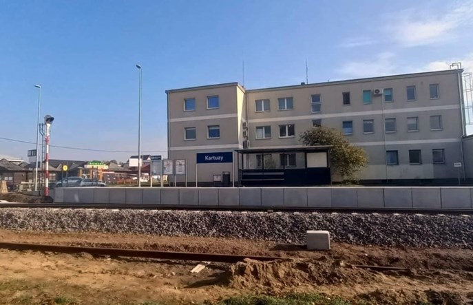 Do Kartuz znów można dojechać pociągiem. Na peron tymczasowy