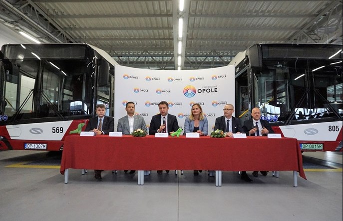 Opole z elektrobusami Solarisa. Jest umowa
