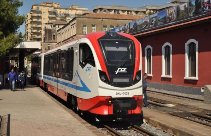 FCE: Przywrócimy do ruchu zespoły trakcyjne Vulcano z Newagu