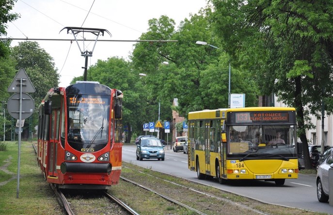 Ucieczka w technologię smart. Jak samorządy chcą obniżać koszty w miastach i transporcie?