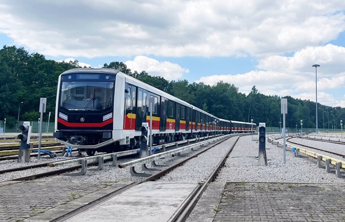 Metro: Varsovia może już wozić pasażerów. Wyjedzie w tym tygodniu