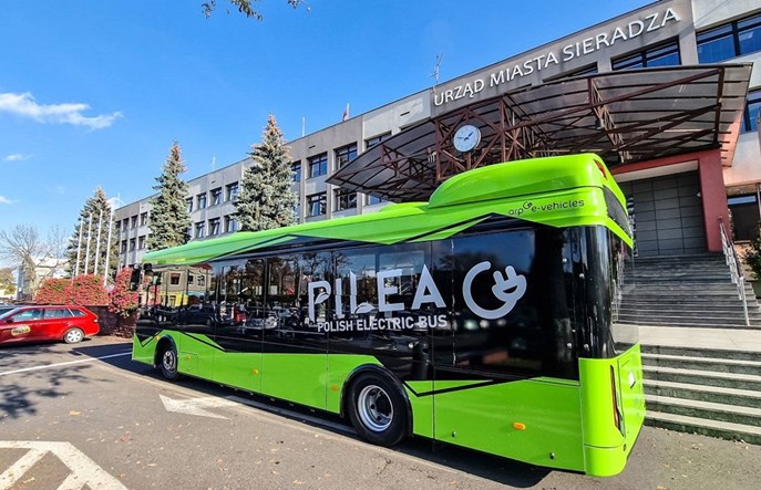 Jedna oferta na midi elektrobusy dla Zielonej Góry