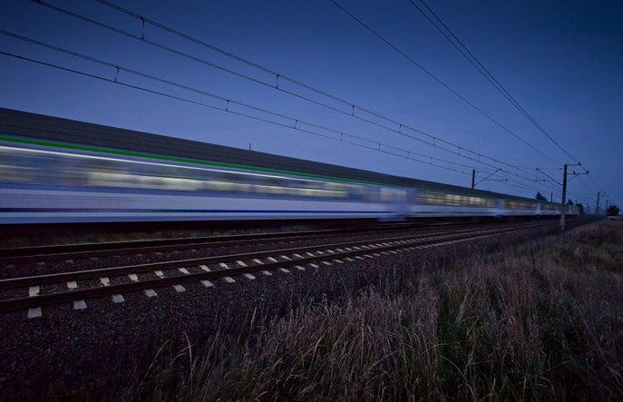 PKP Intercity: Zmieniamy letni czas na zimowy. Jak pojadą pociągi?