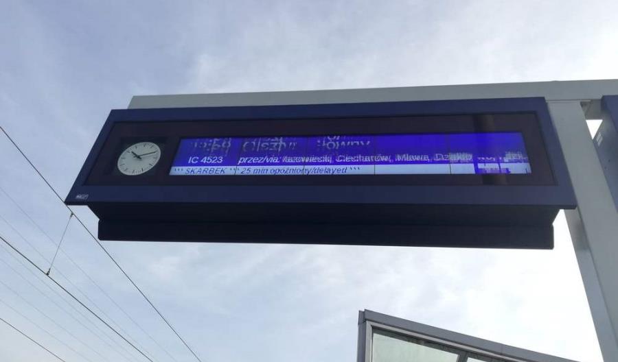 Informacja pasażerska na Warszawie Gdańskiej wprowadzała pasażerów w błąd