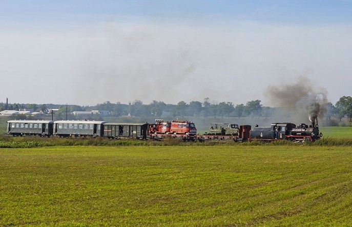 Rekordowy wrzesień kolei pasażerskiej, rośnie praca przewozowa w towarach