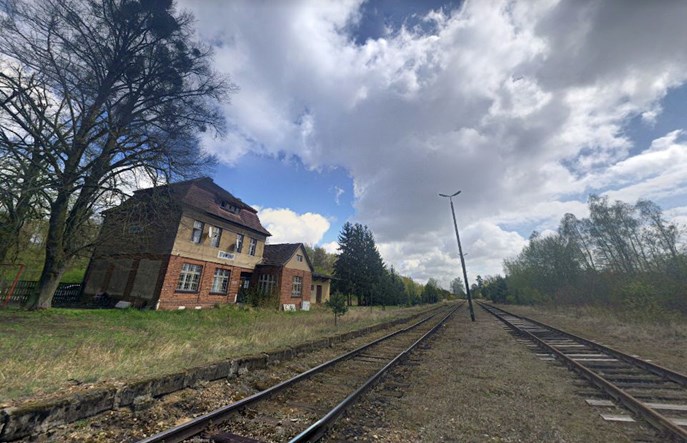 Powstaną kolejne przystanki na linii do Buska. Po co?