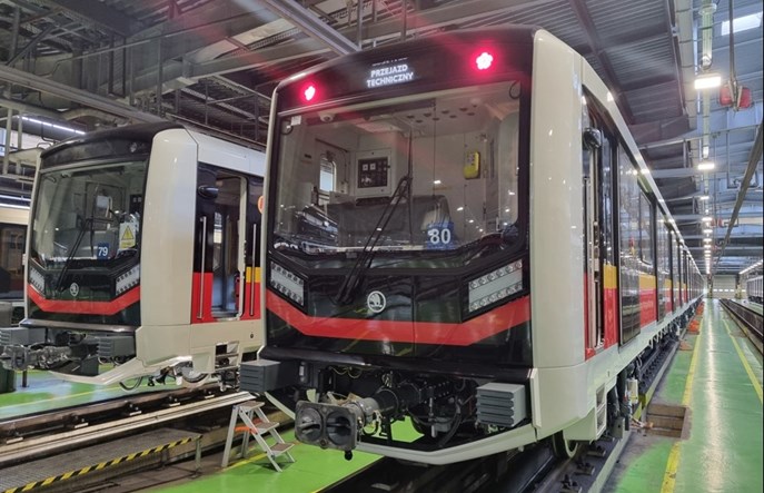 Metro: Dwie kolejne Varsovie dopuszczone do ruchu