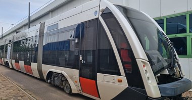 MPK Poznań wypowiada umowę na naprawę srebrnego Tramino