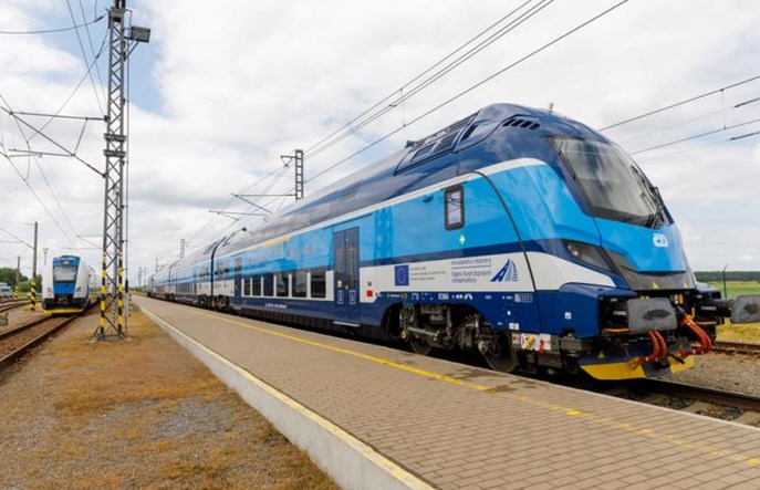 Olbrzymi przetarg na piętrowe zespoły trakcyjne w Czechach 