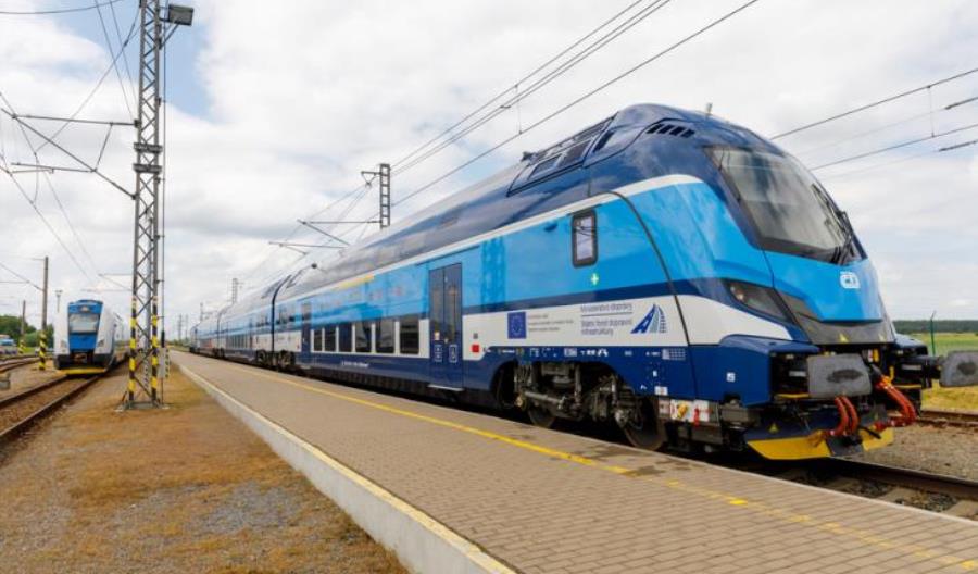 Olbrzymi przetarg na piętrowe zespoły trakcyjne w Czechach Olbrzymi przetarg na piętrowe zespoły trakcyjne w Czechach