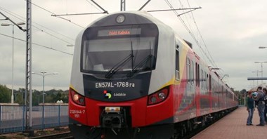 Łódź – Warszawa: Samorządowe pociągi nadal poza głównymi dworcami 