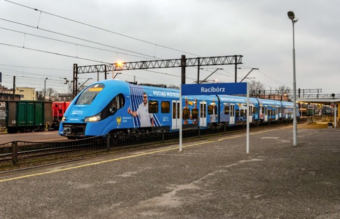 Koleje Śląskie. Podwyżka cen biletów w kasie, obniżka w internecie