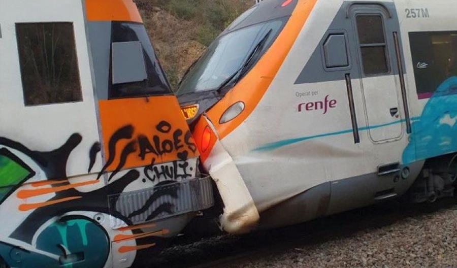 Zderzenie pociągów w Hiszpanii, ponad setka poszkodowanych