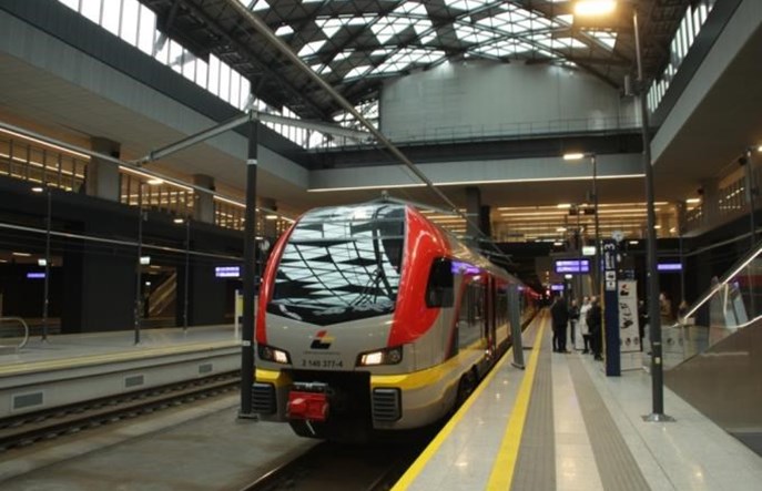 Nowy rozkład w Łódzkiem. Więcej komunikacji zastępczej