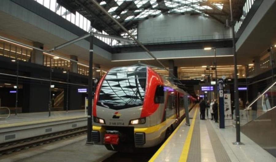Nowy rozkład w Łódzkiem. Więcej komunikacji zastępczej Nowy rozkład w Łódzkiem. Więcej komunikacji zastępczej