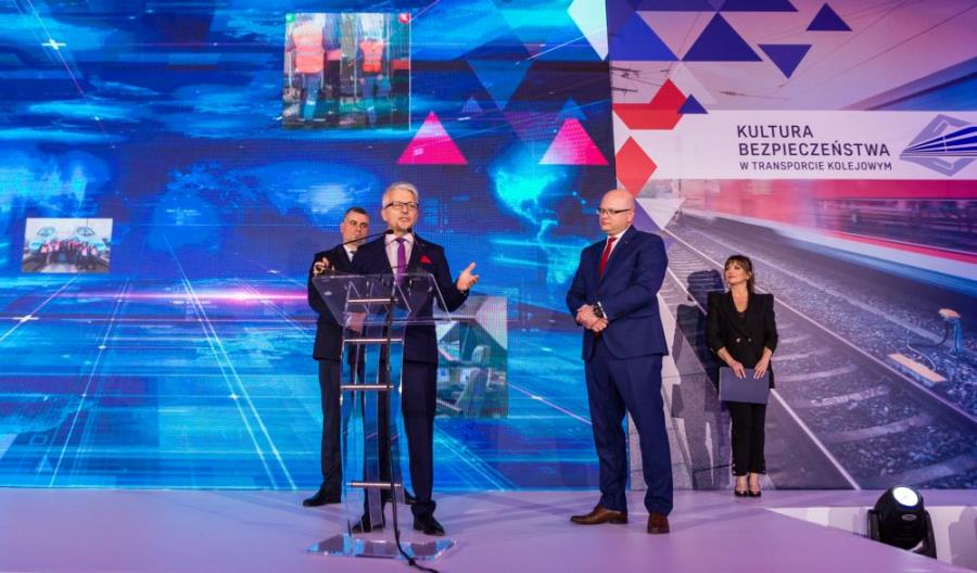 Nagrody w konkursie „Kultura bezpieczeństwa w transporcie kolejowym” rozdane Nagrody w konkursie „Kultura bezpieczeństwa w transporcie kolejowym” rozdane