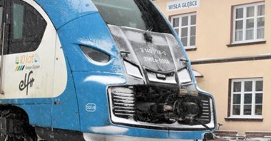 Łączenie Elfów Kolei Śląskich w Goleszowie trwa 20 minut. 10 razy dłużej niż powinno