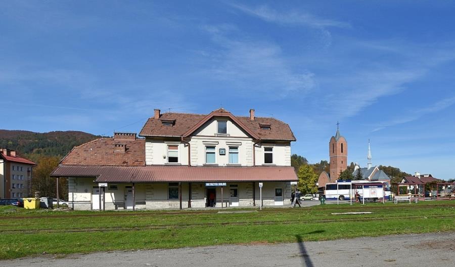 Podkarpackie zapowiada całoroczne pociągi do Ustrzyk Dolnych "z początkiem 2023 roku" Podkarpackie zapowiada całoroczne pociągi do Ustrzyk Dolnych "z początkiem 2023 roku"