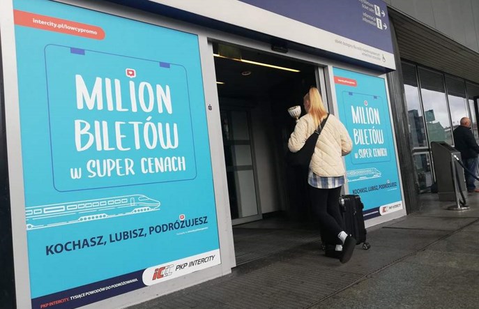 Milion biletów PKP Intercity sprzedanych przez Koleo, mPay i e-podróżnik.pl