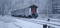 Oblodzona sieć trakcyjna paraliżuje kolej. PKP Intercity odwołuje pociągi (lista)